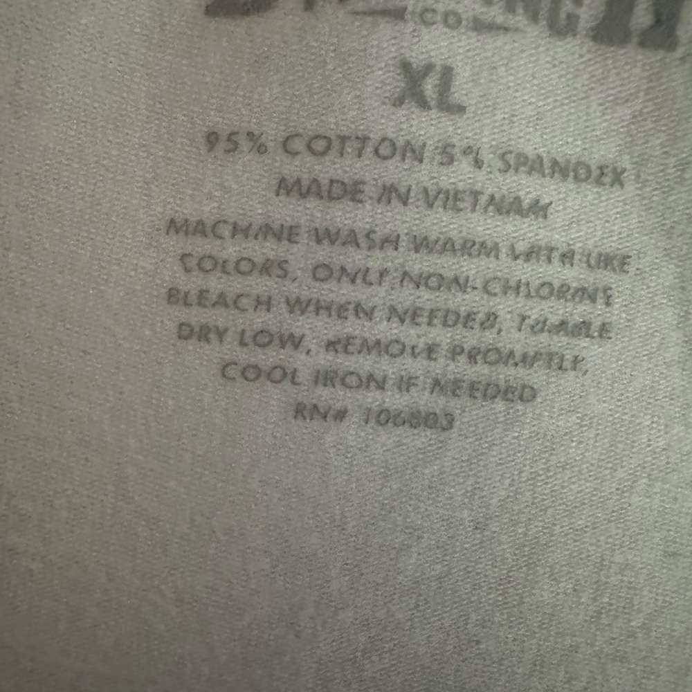 Duluth White T-shirt - Picture 4 of 4